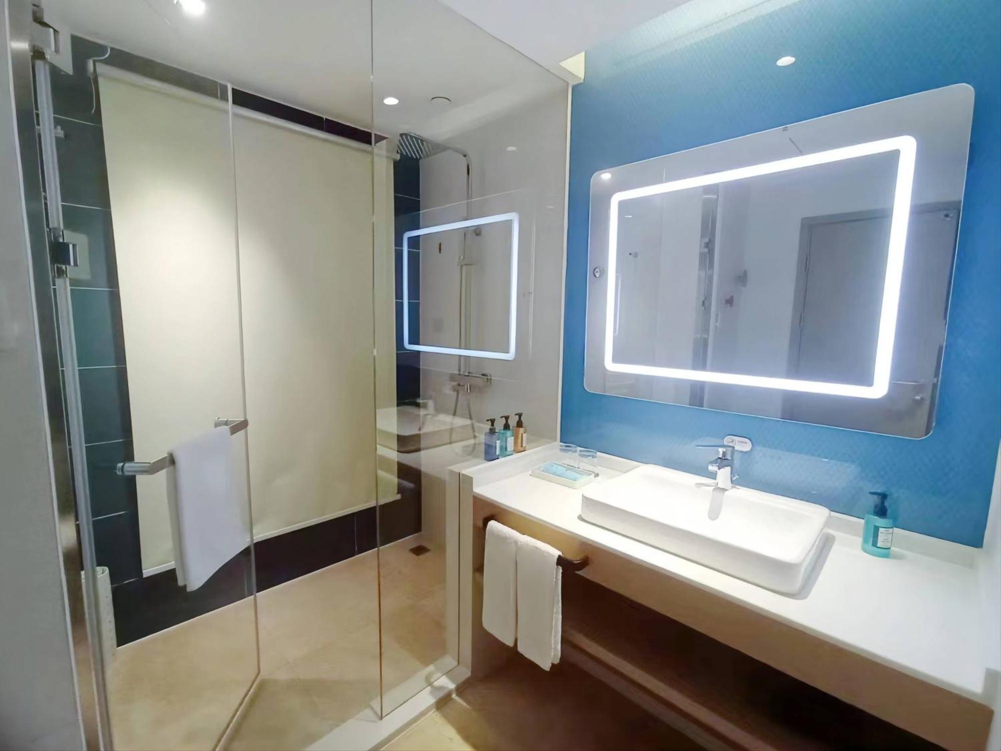 Holiday Inn Express Ulanqab Jining By Ihg Exterior photo
